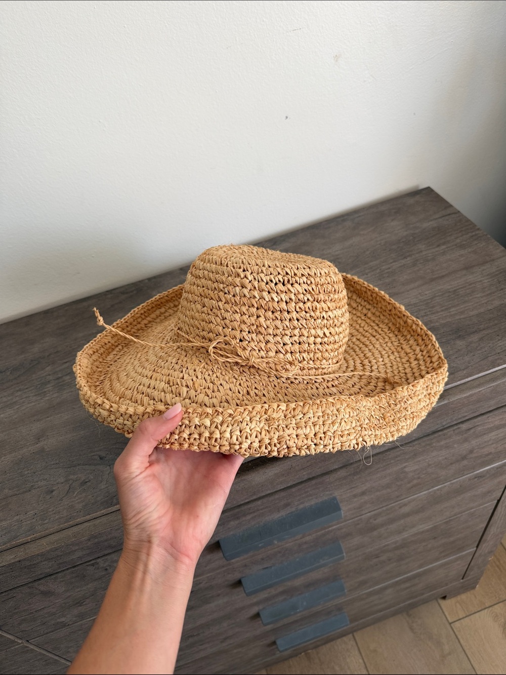 l*space Woven Straw Sun Hat in Natural Tan - Picture 3 of 3